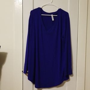 Blue long sleeve shirt